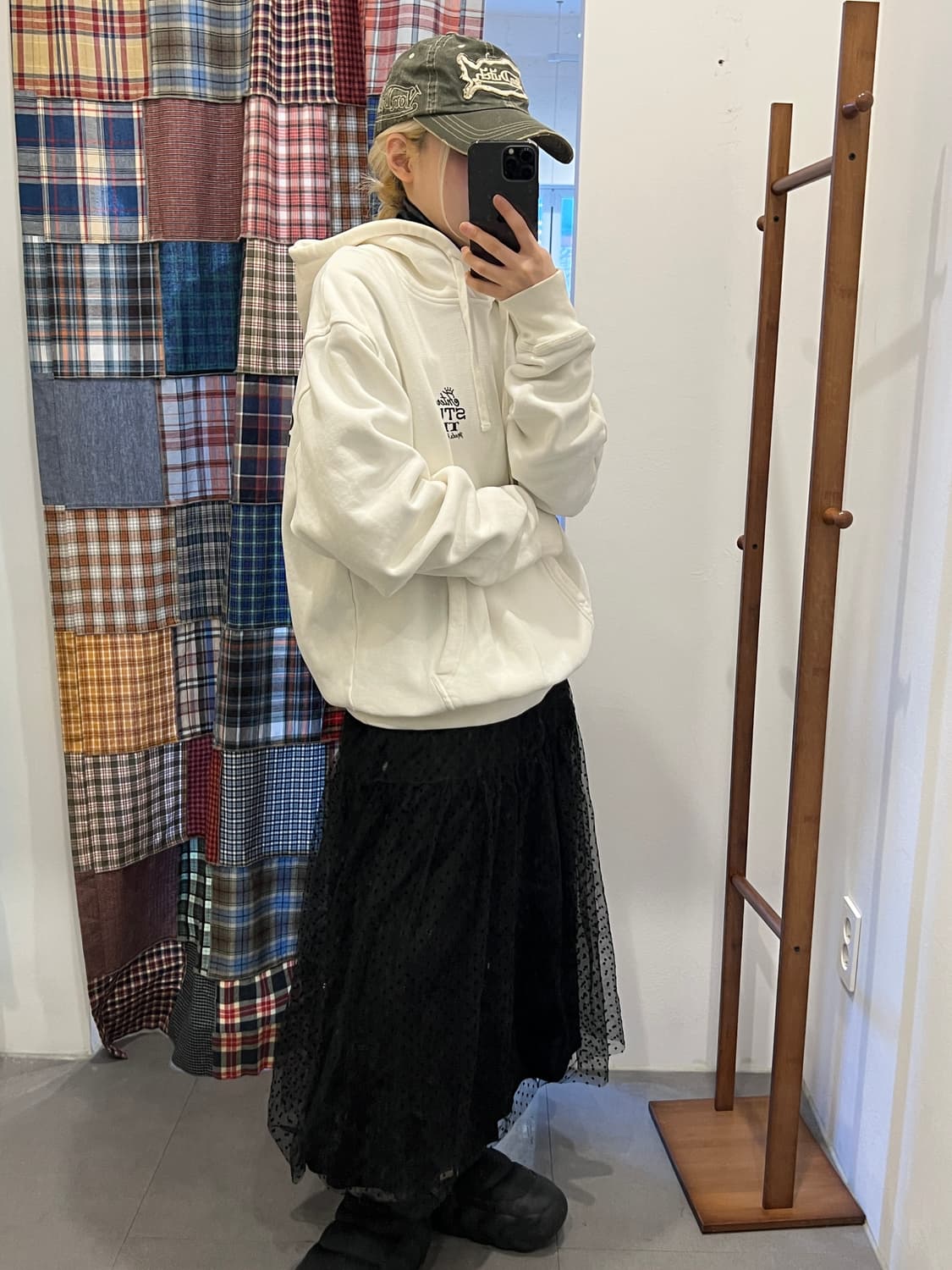 스투시 화이트 로고 후드티 상품이미지3