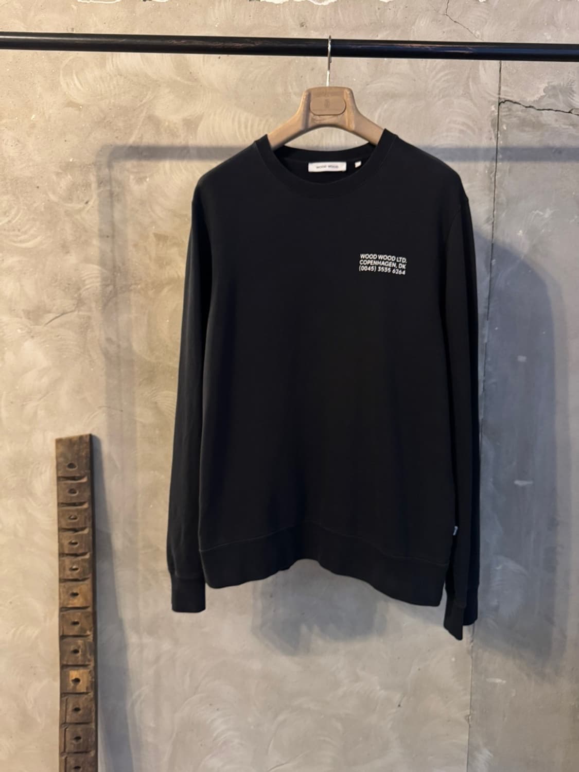 우드 우드 맨투맨 100~103 상품이미지1