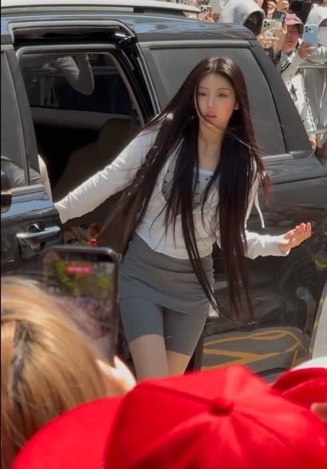 👉아일릿 원희 착용👈 샬롬클럽 쿨 플리츠 팬츠 그레이 (공홈 품절) 상품이미지1