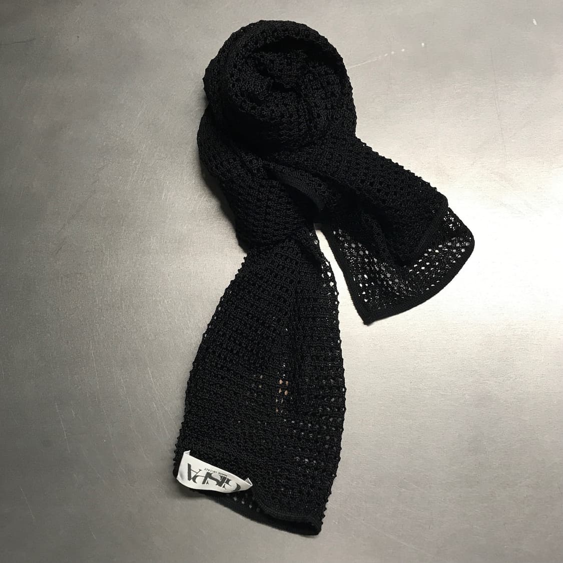 GISPA 펀칭 스카프 블랙 상품이미지1