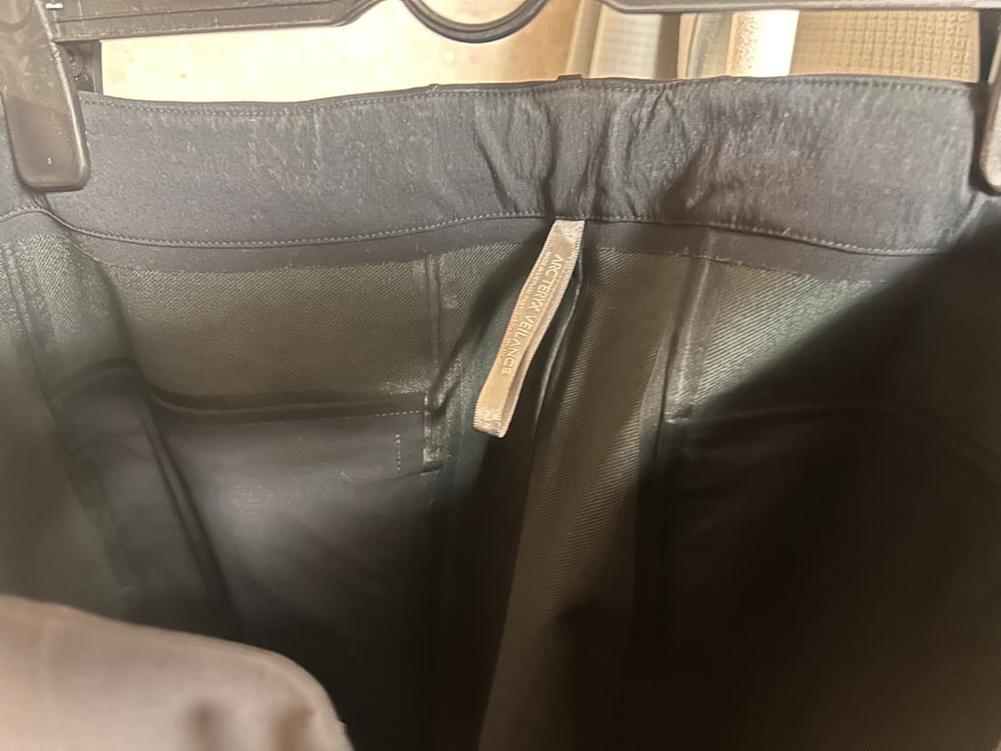 아크테릭스 베일런스(Veilance) 다이오드 MX 팬츠 32 판매합니다 상품이미지3