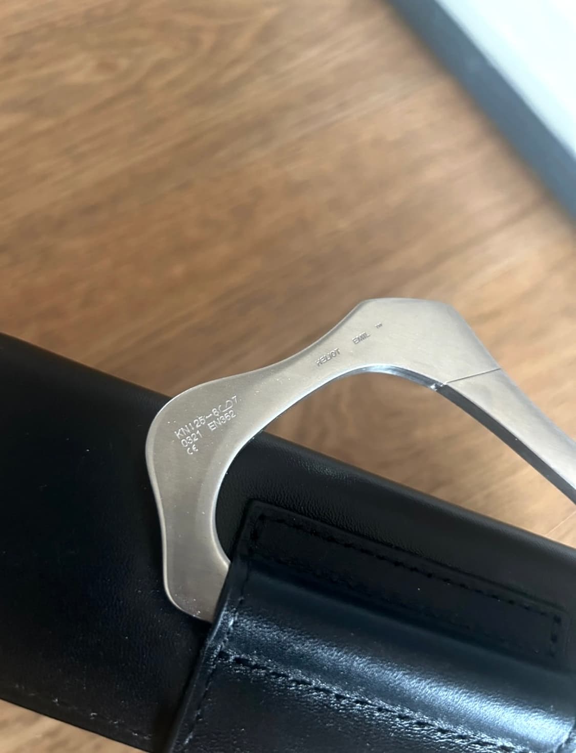 엘리엇 에밀 박스백 상품이미지3