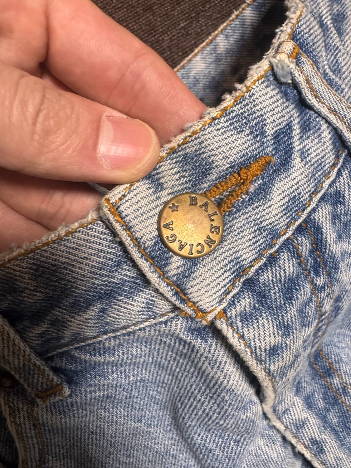 발렌시아가 연청 데님팬츠 상품이미지3