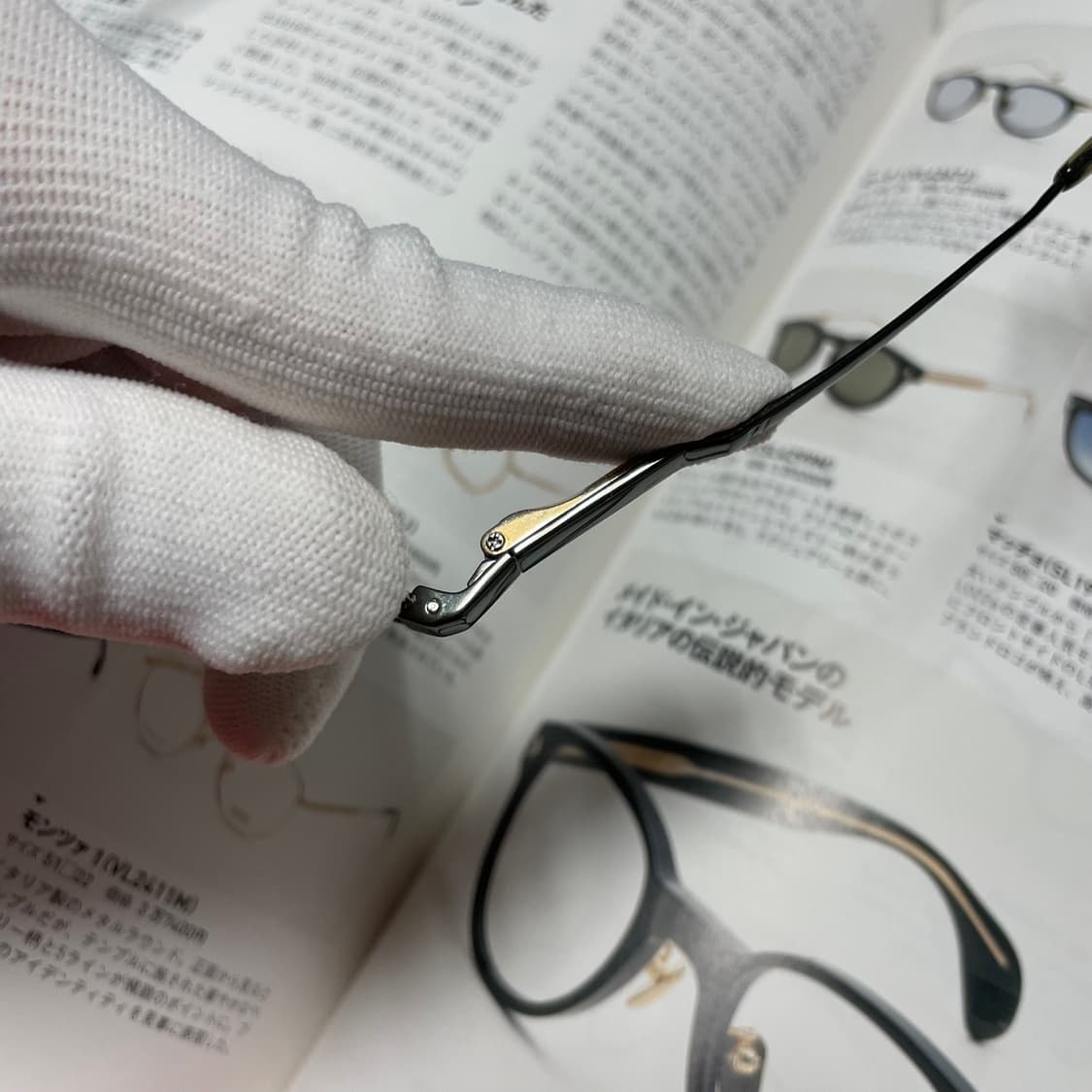 Karl Lagerfeld 칼 라거펠트 반무테 티타늄 실버 안경 상품이미지5