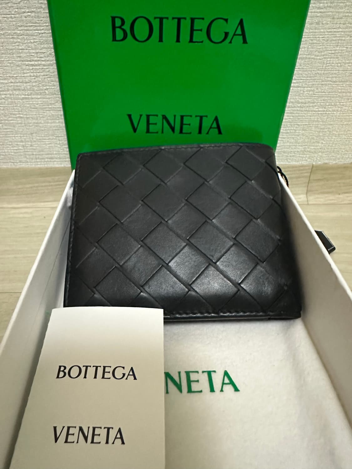 보테가 베네타 인트레치아토 블랙 반지갑 상품이미지1