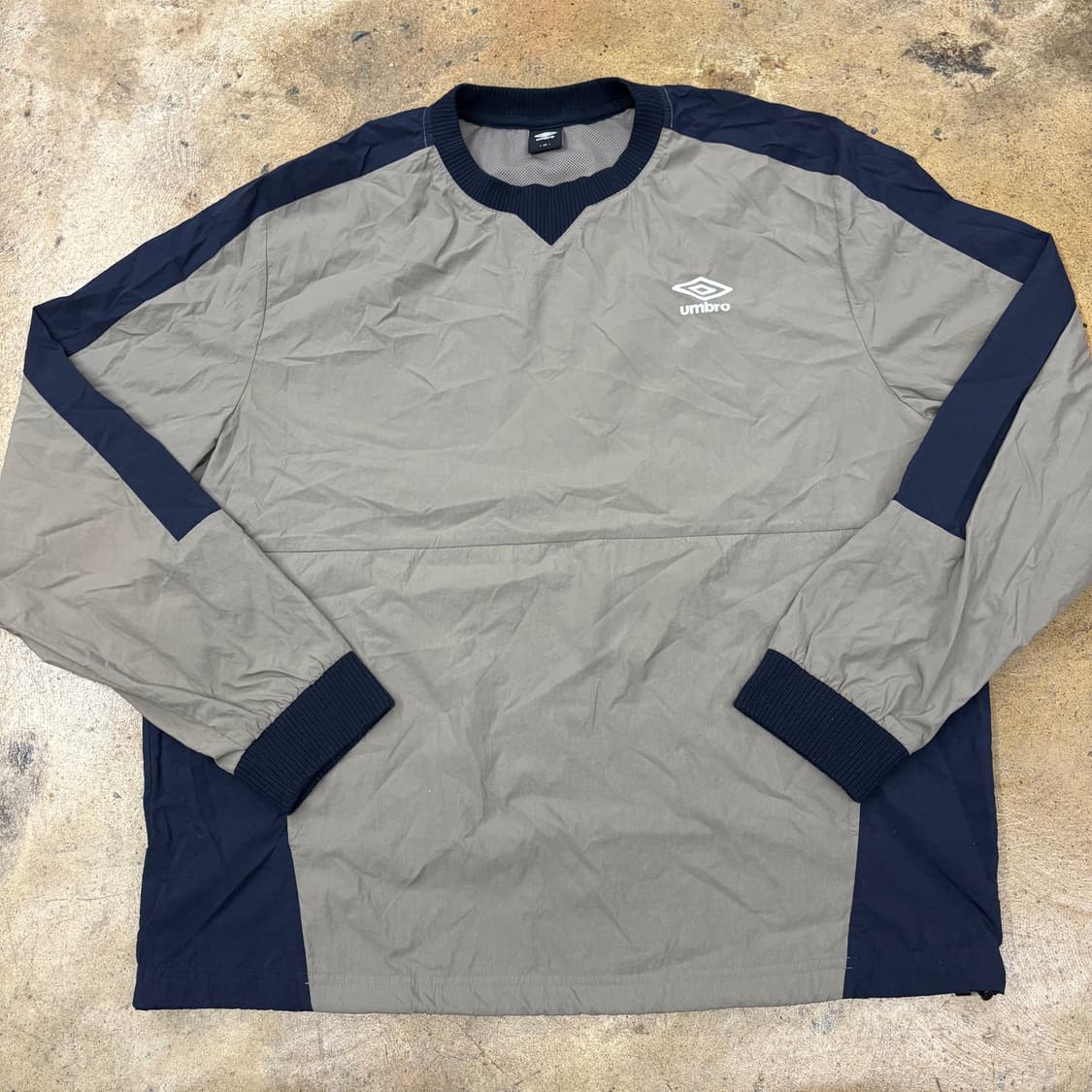 [정품/105] 엄브로 바람막이 배색 풀오버 b18 상품이미지2