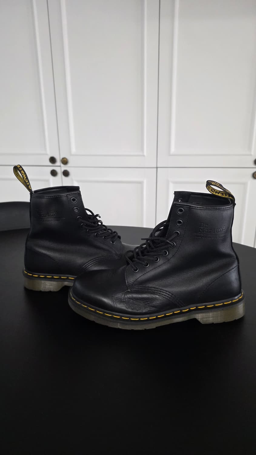 닥터마틴 1460 블랙 8홀 워커 UK41 상품이미지6