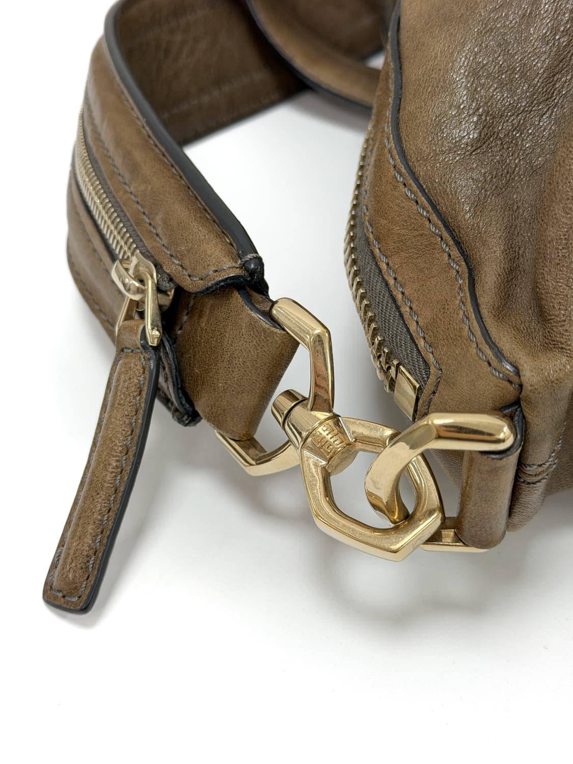 지방시 나이팅게일 레더 토트백 상품이미지4