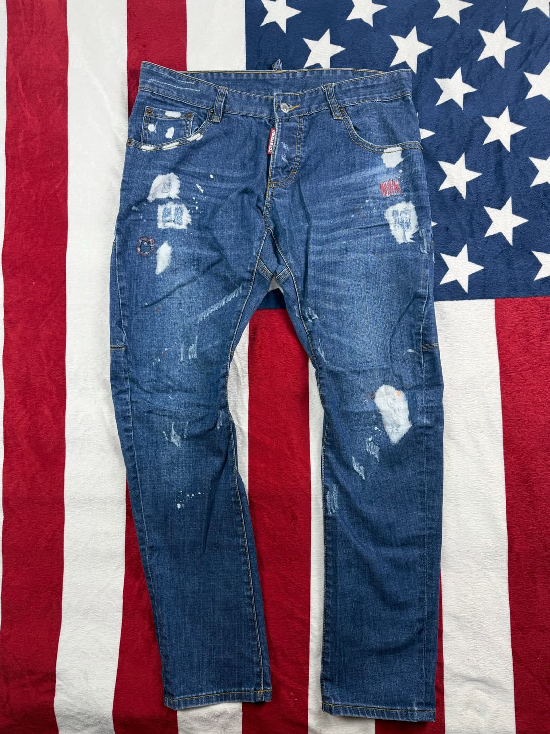 디스퀘어드2 슬림핏 데님 48사이즈 – 이탈리아 생산 | 프리미엄 디자인 상품이미지1