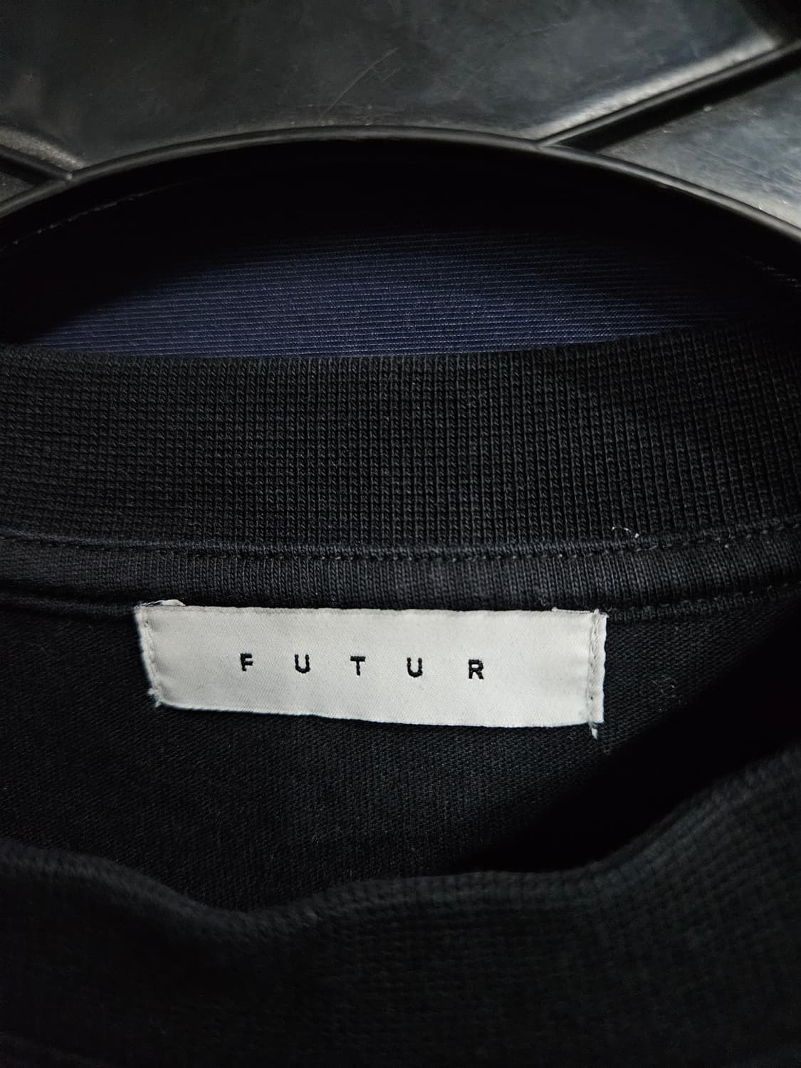 FUTUR 퓨쳐 프린팅 블랙 남성 세미오버핏 95 반팔티 상품이미지3