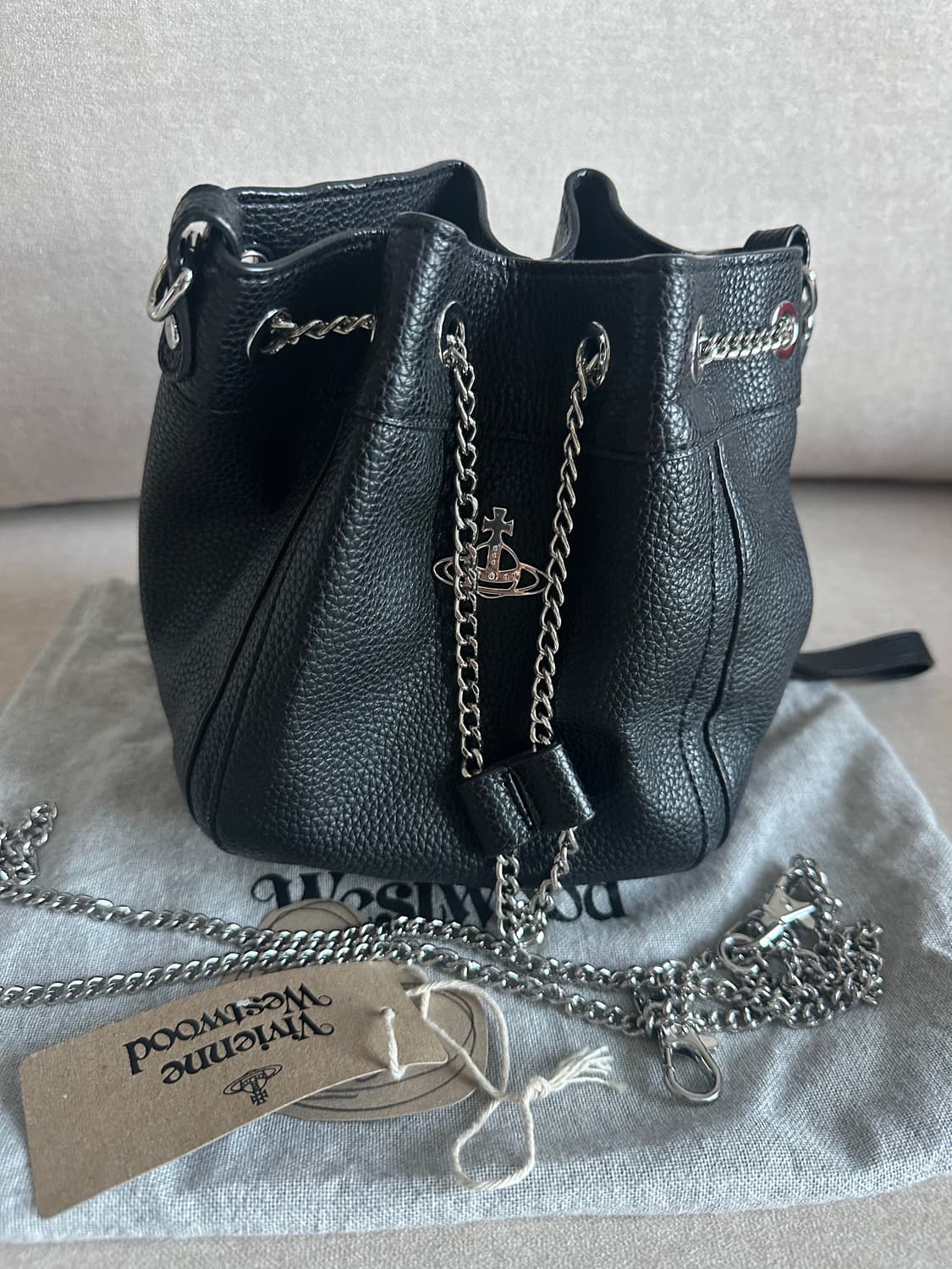 비비안웨스트우드크리시버킷백 상품이미지2