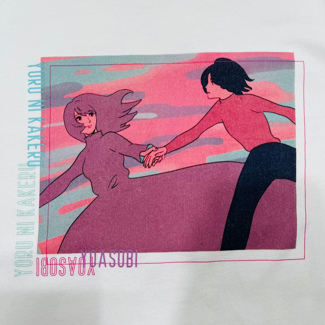 UT x YOASOBI 밤에 달리는 연인 반팔 티셔츠 상품이미지2