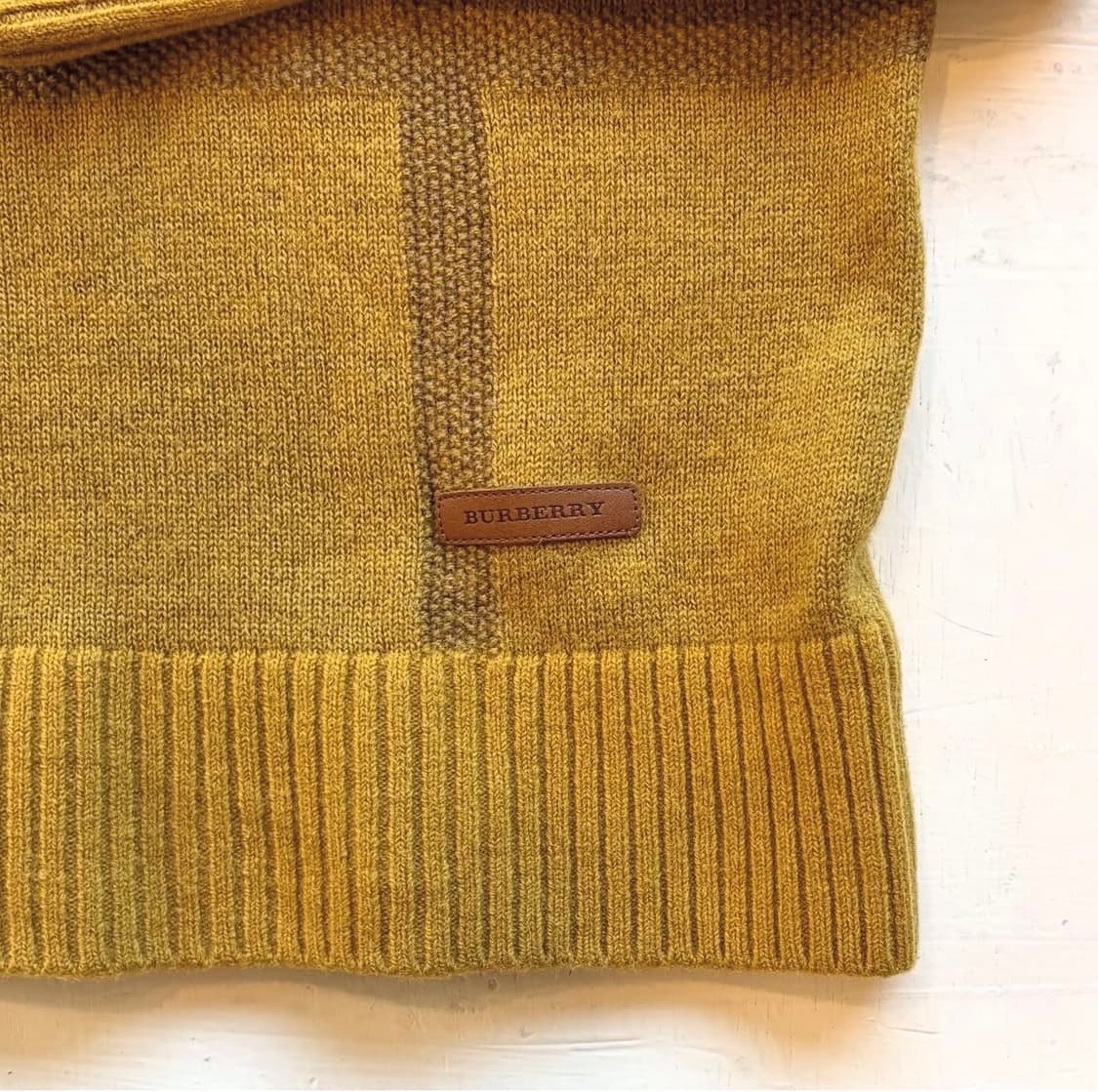 버버리 노바체크 스웨터 상품이미지7