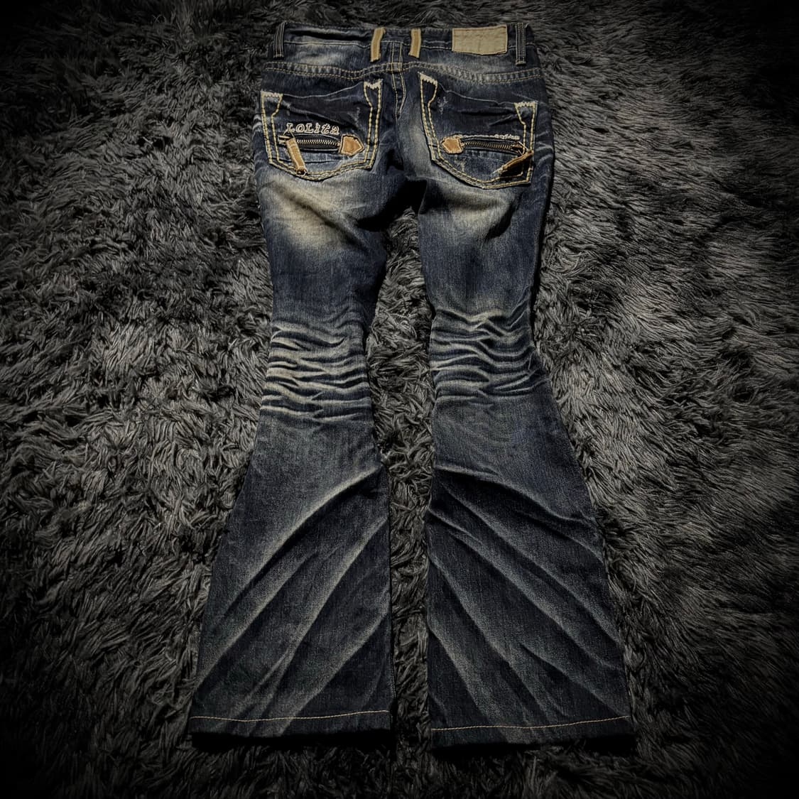 LOLITA JEANS 워싱 레터링 자수 지퍼 포켓 부츠컷 데님팬츠 상품이미지2