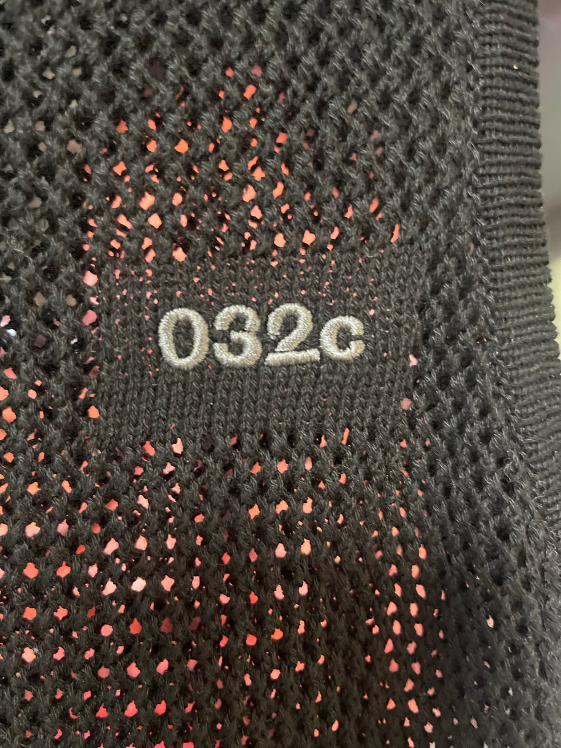 032c 블랙 매쉬 나시 상품이미지2