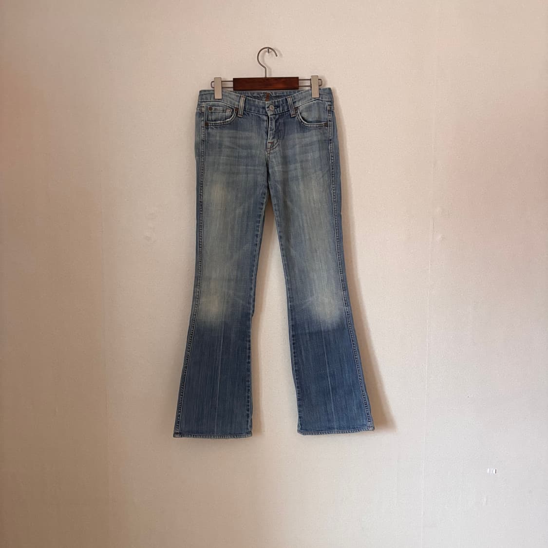 세븐진 26 부츠컷 청바지 연청 워싱 미국 수입 데님 수입 포켓 상품이미지1