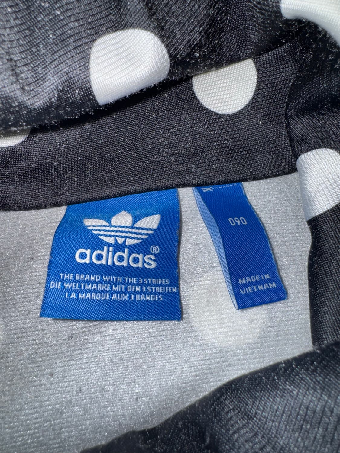 아디다스 도트 져지 트랙탑 나우아임영 상품이미지3