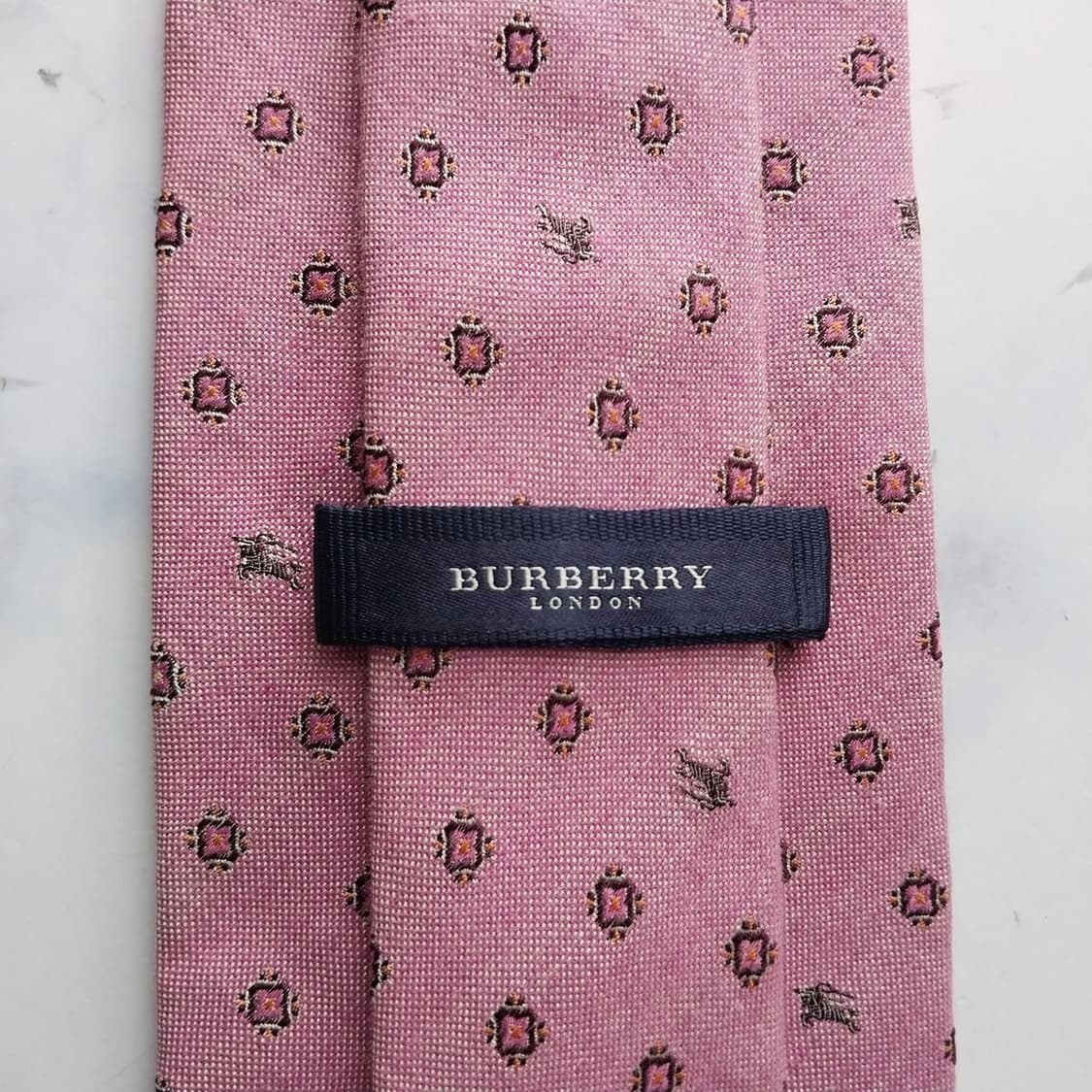 버버리 넥타이 기마사 자수 패턴 핑크 9.5cm A+등급 k2515 상품이미지10