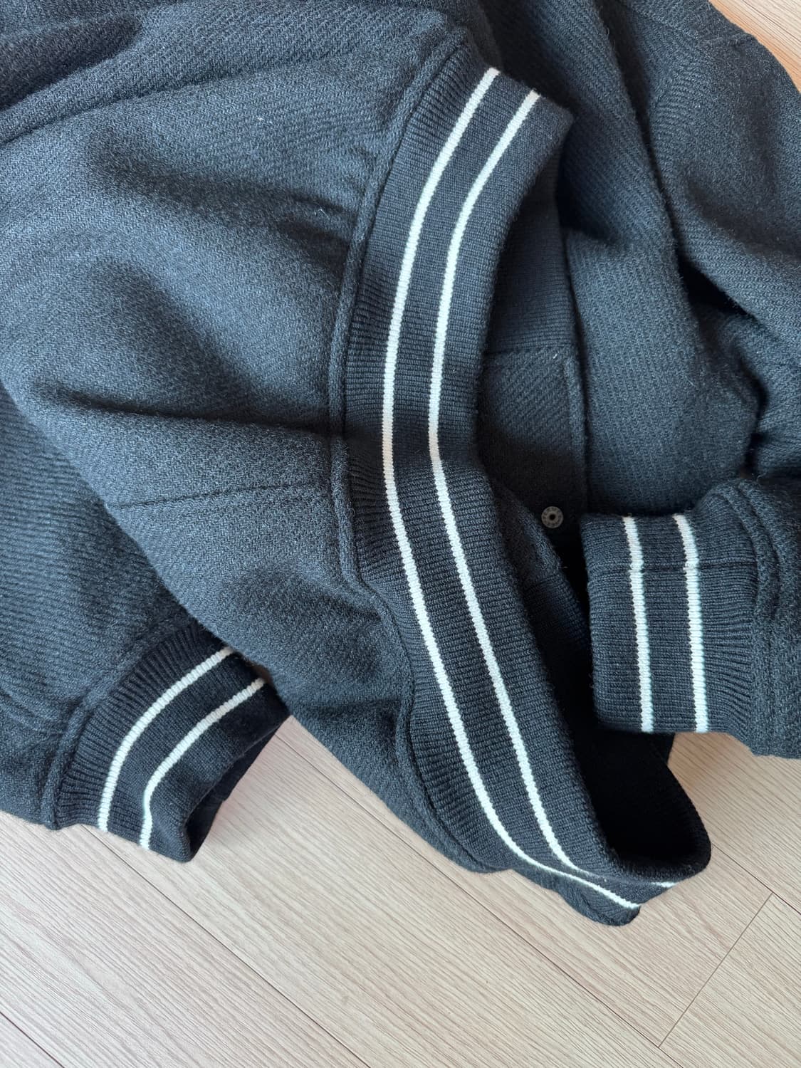 브라운야드 해리스트위드 스타디움 자켓 블랙 1 팝니다 상품이미지7