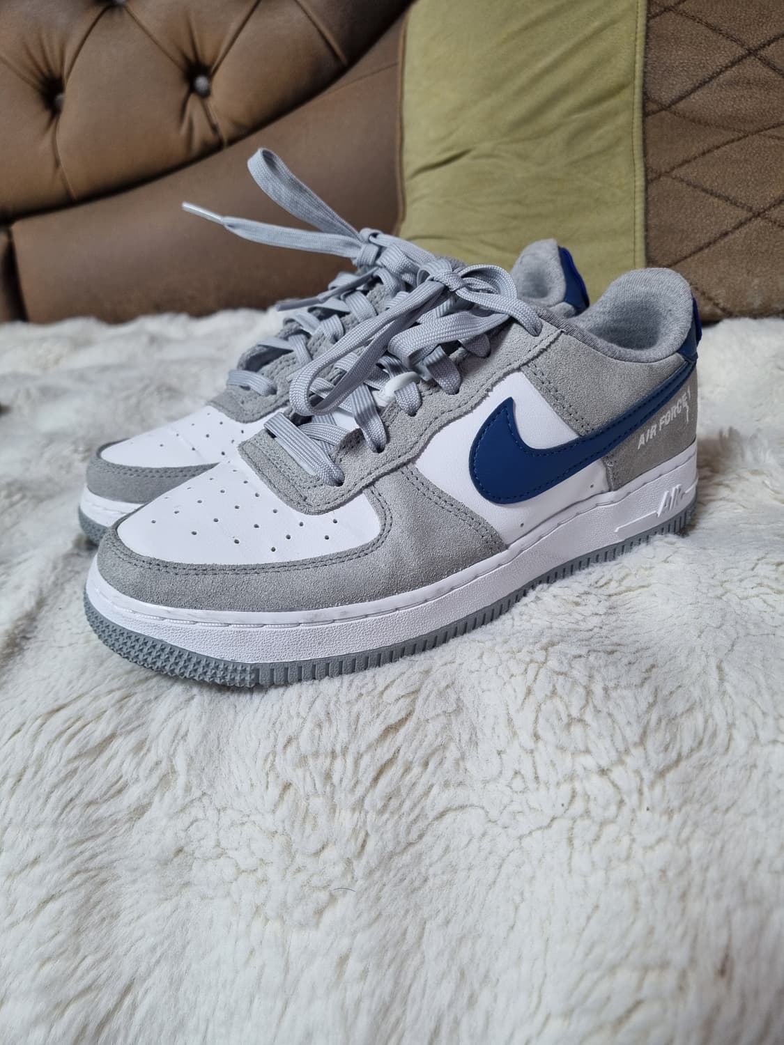 나이키 에어포스1 Athletic Club 235 상품이미지1