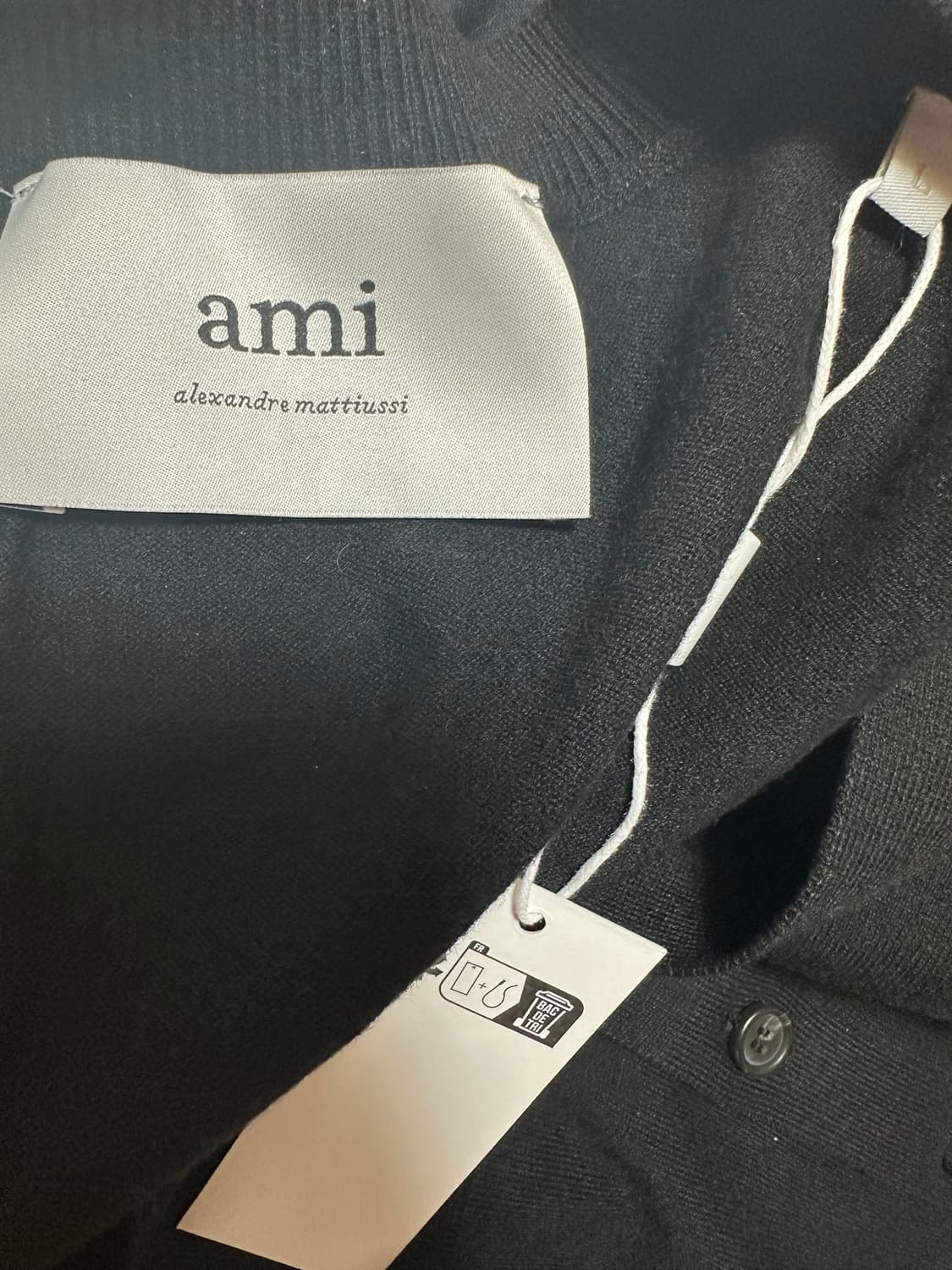 아미 스몰 하트 블랙 울가디건 남여공용 상품이미지6