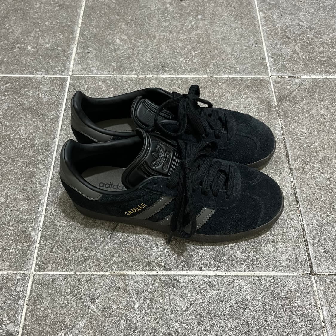 gazelle core black gold metallic gum 상품이미지2