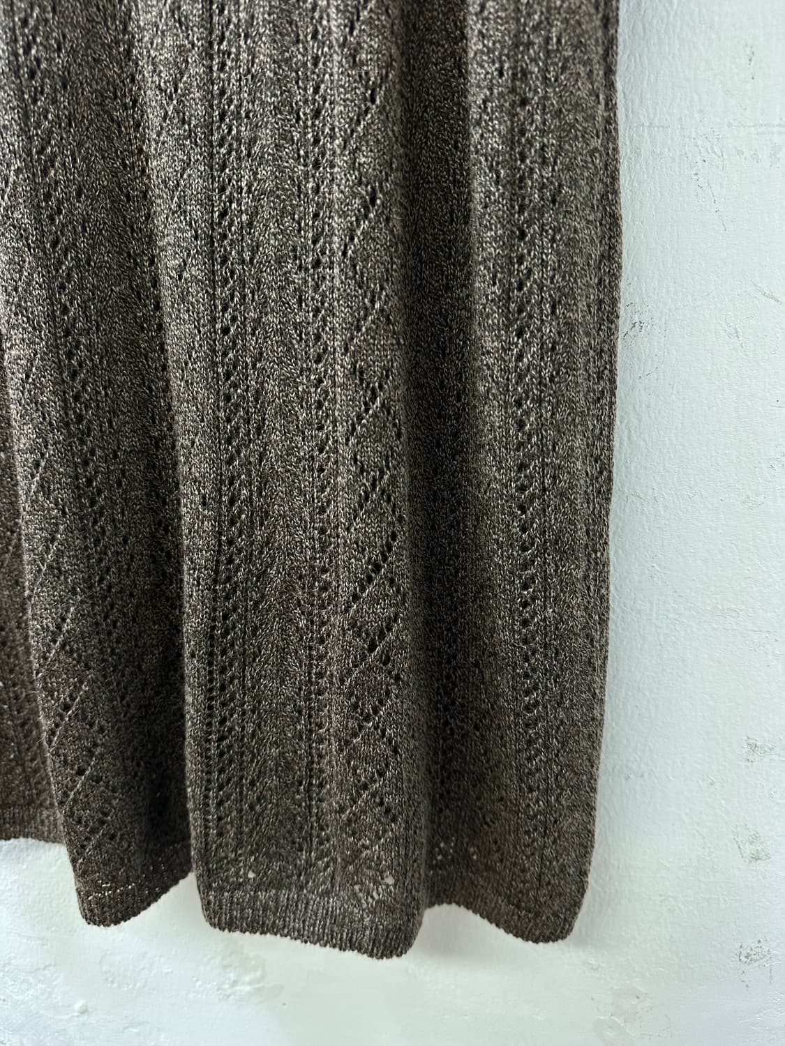 택있는 새상품 알파카 혼방 브라운 오픈워크 펀칭 니트 버튼 탑 상품이미지4