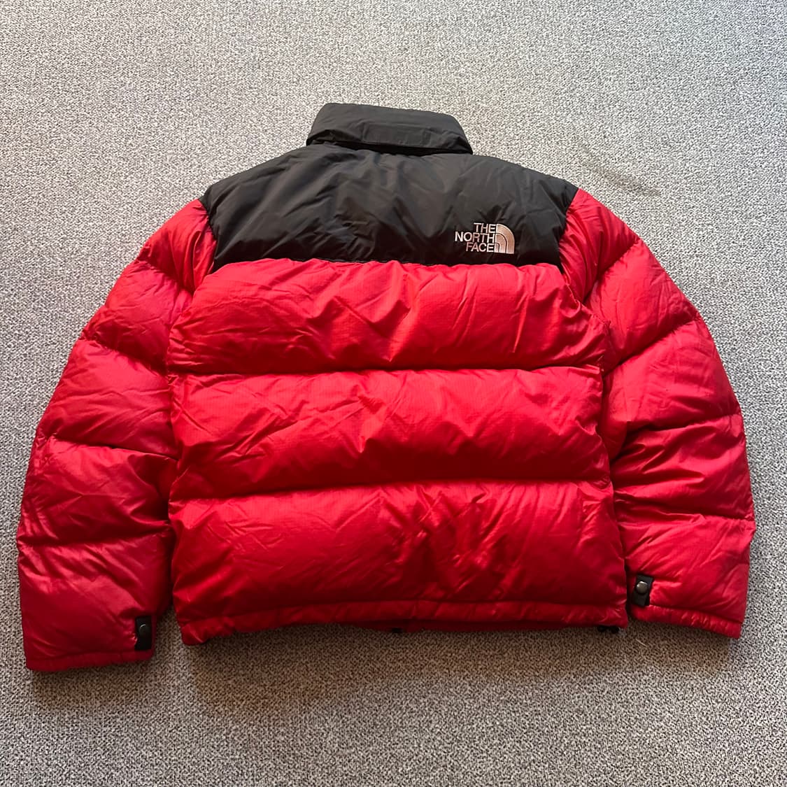 노스페이스 눕시 패딩 레드/블랙 상품이미지3