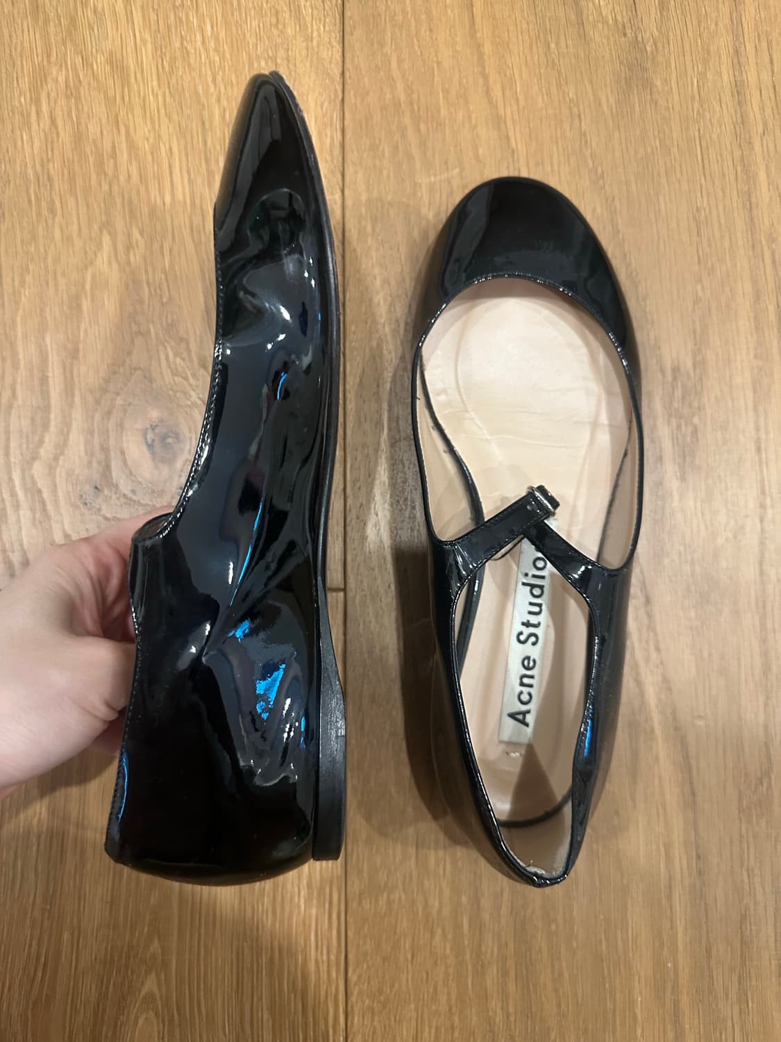 아크네 에나멜메리제인 230 상품이미지2