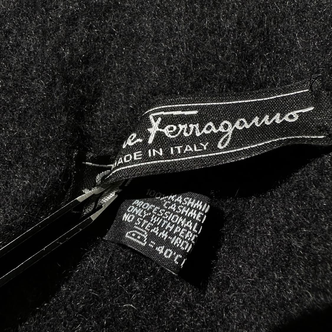 살바토레 페라가모 캐시미어 100% 머플러 목도리 상품이미지5