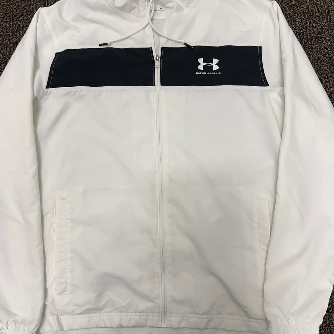언더아머 바람막이 자켓 화이트 XL 상품이미지3