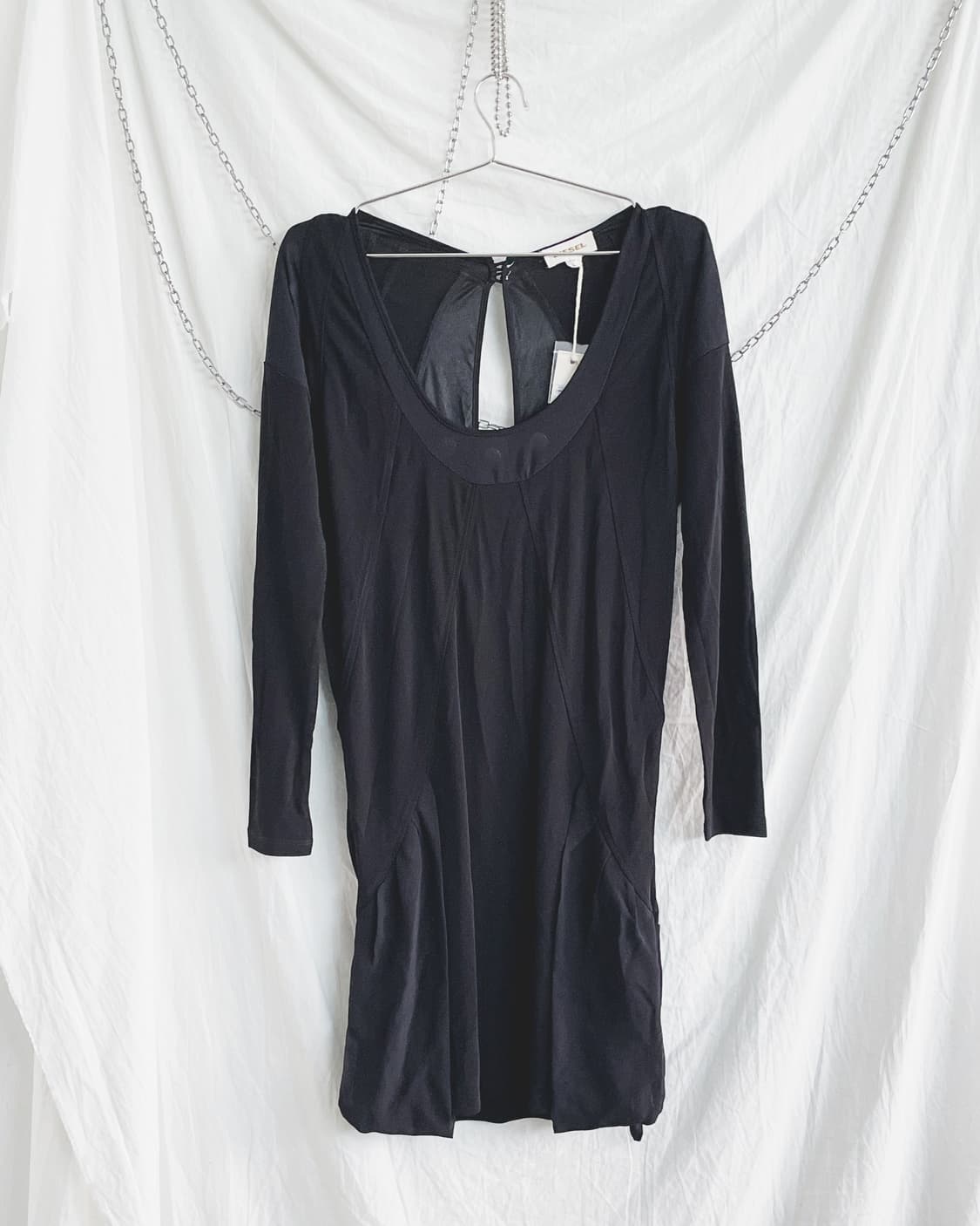 new* 디젤 오프숄더 드레이프 원피스 상품이미지5