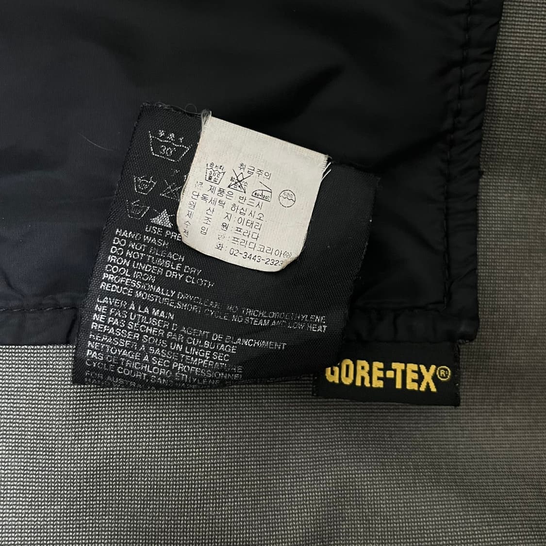 [54] 프라다스포츠 고어텍스 자켓 상품이미지6