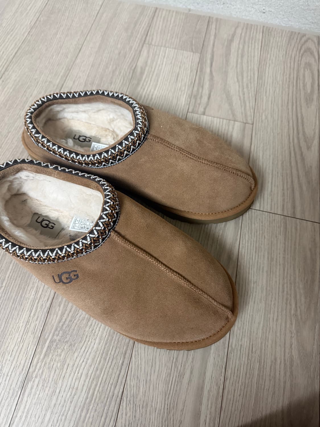 어그 타스만 280! 상품이미지3