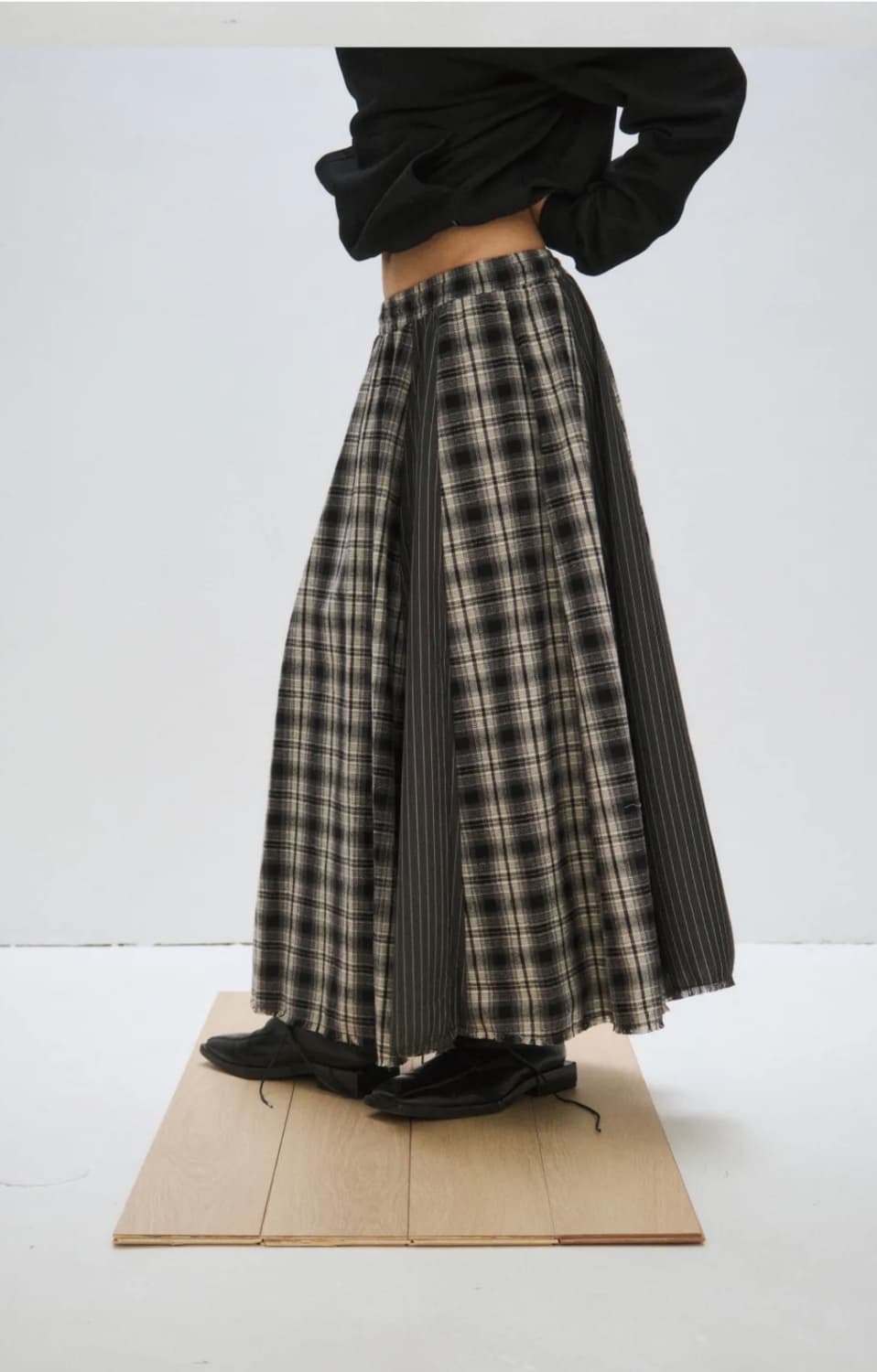 플리즈프로젝트 오버 체크 맥시 스커트 블랙 상품이미지1