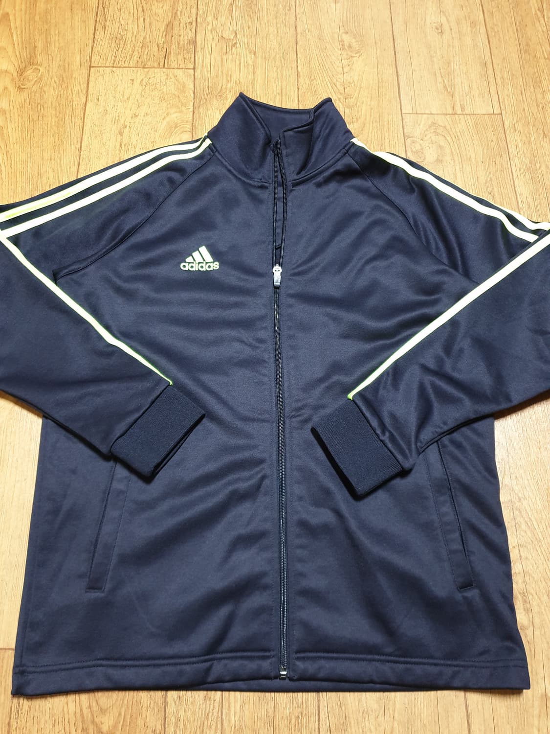 1179 아디다스 운동복 집업 95 사이즈입니다 상품이미지2