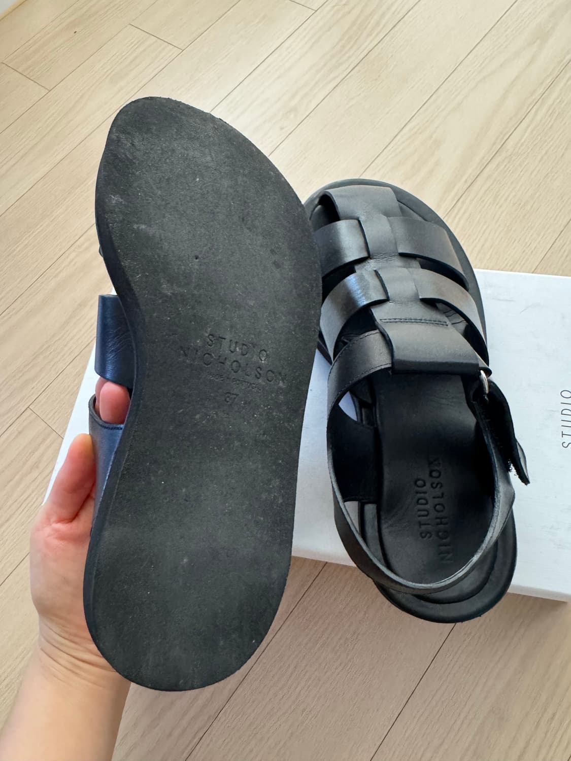 스튜디오니콜슨 블랙 카시우스 샌들 상품이미지5