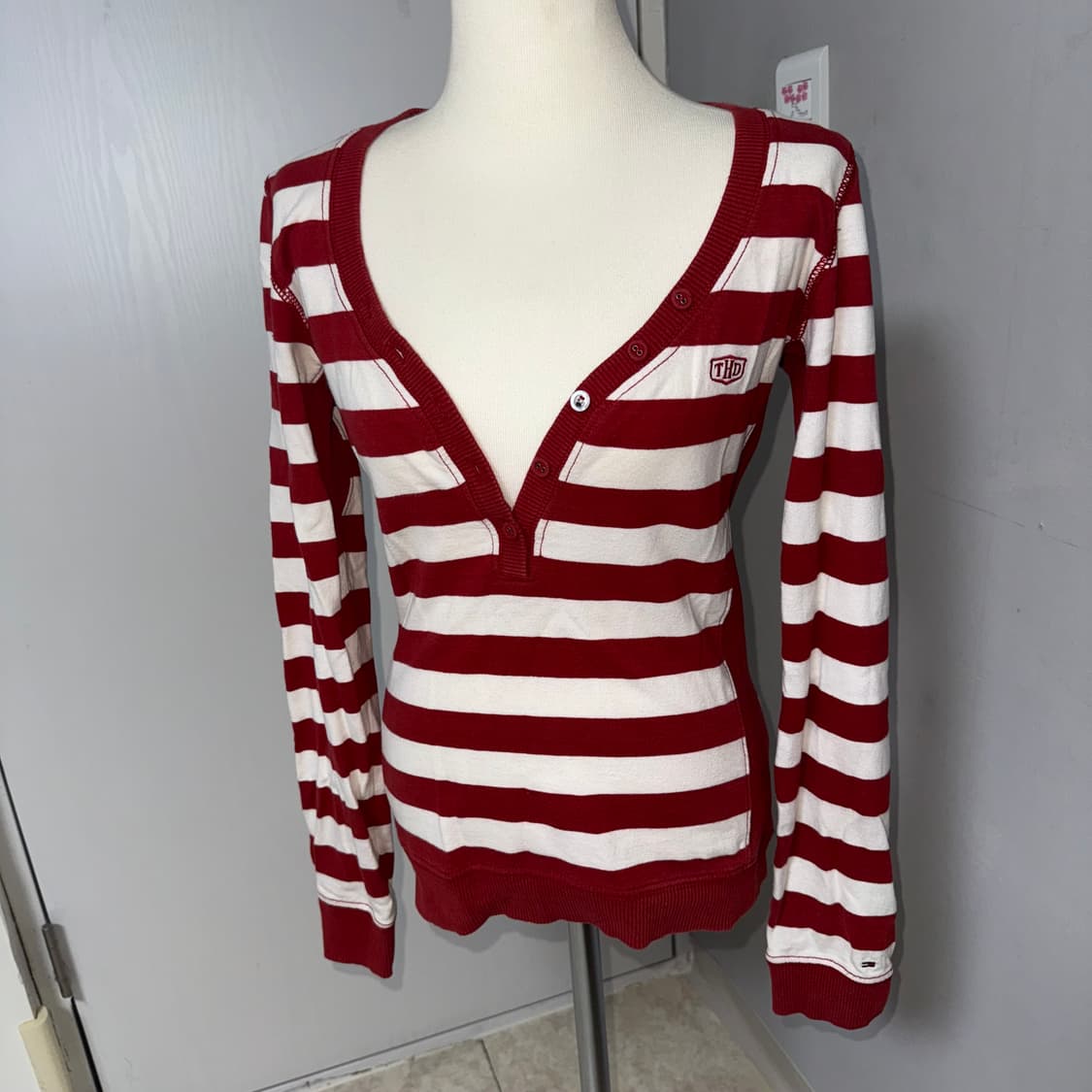 Y2K 핫걸 브이넥 타미 슬림티  상품이미지1