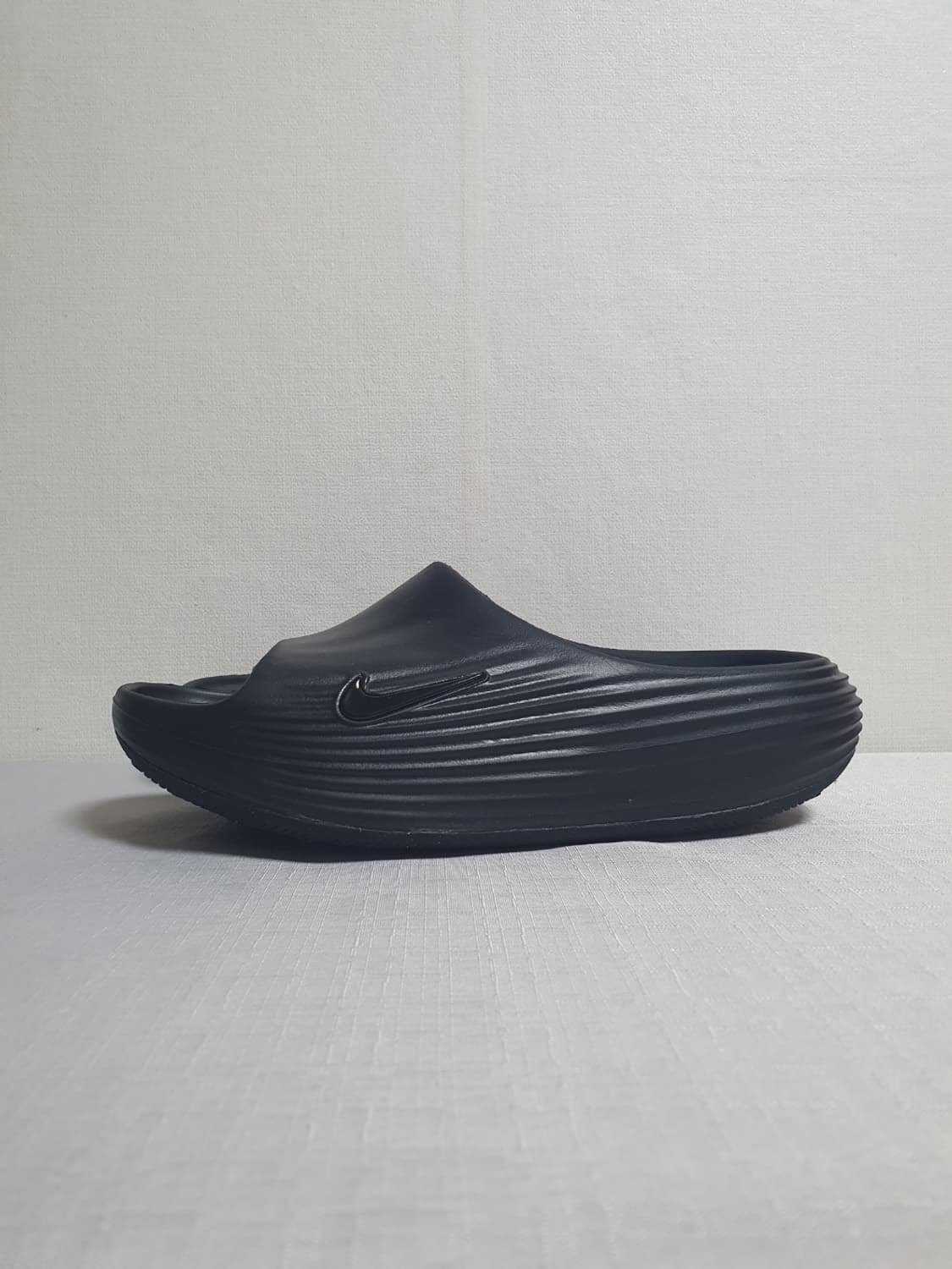 나이키 리액트X 리주버네이트 슬라이드 블랙 240mm 상품이미지1