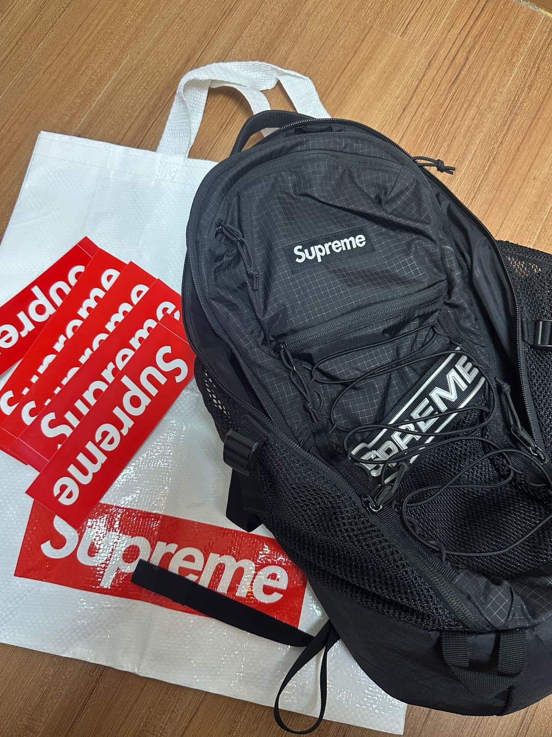 슈프림 23fw 백팩 블랙 최상급 상품이미지1