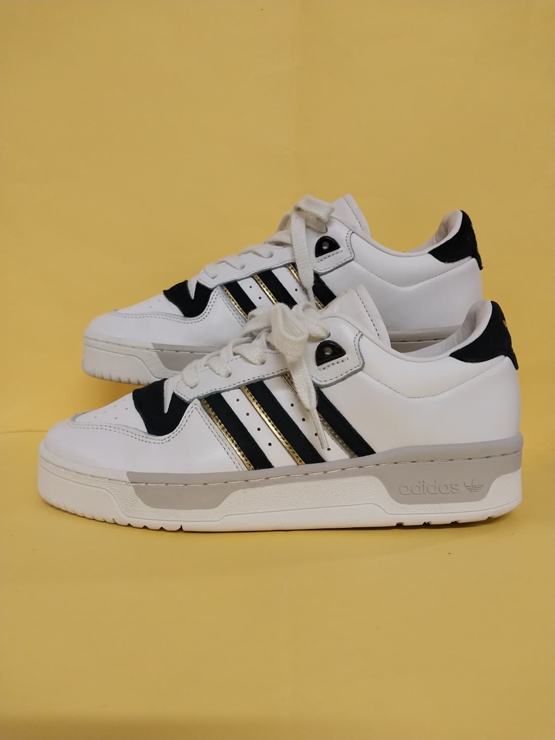 남성 아디다스 라이벌리 86 로우 가죽 스니커즈, 운동화 (255) 상품이미지1