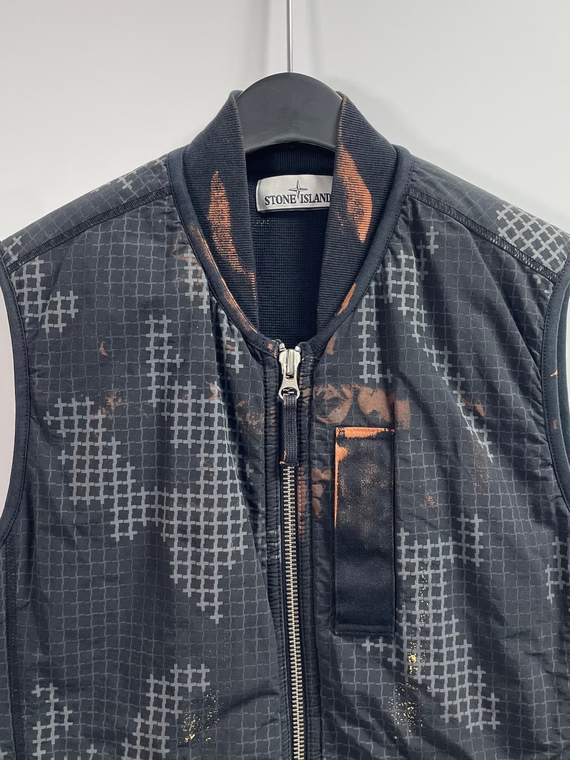 스톤아일랜드 디졸빙 그리드 가모온 에코닐 베스트자켓 (on.277)   상품이미지3