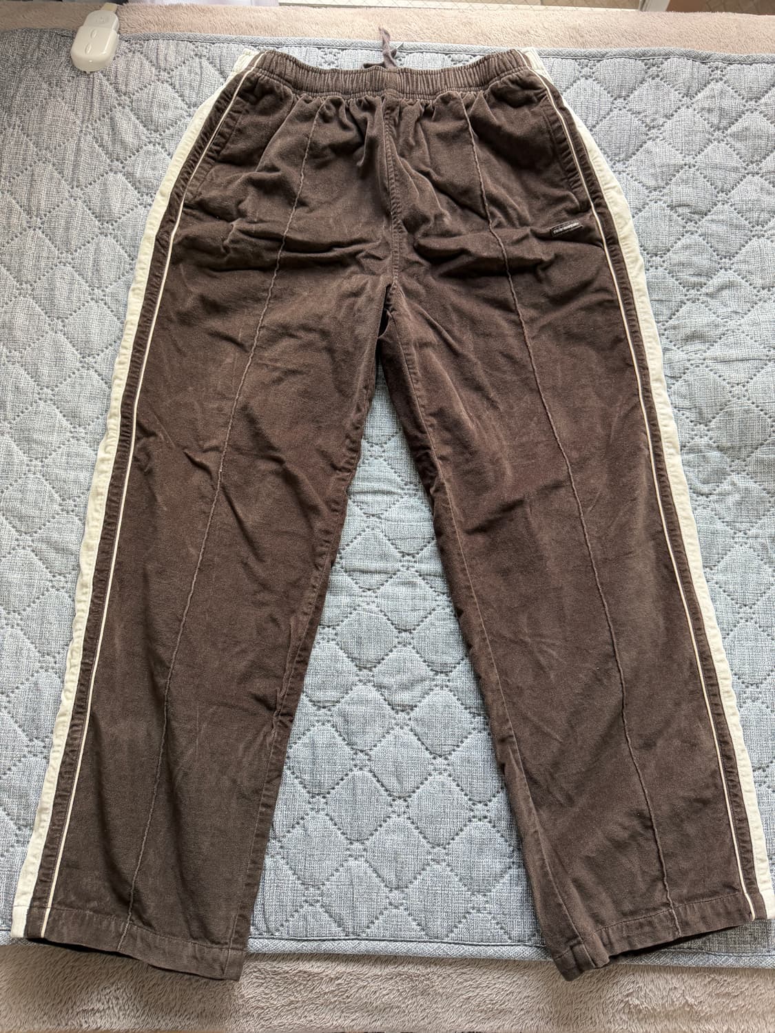 디스이즈네버댓 벨벳 트랙팬츠 브라운 L 상품이미지1