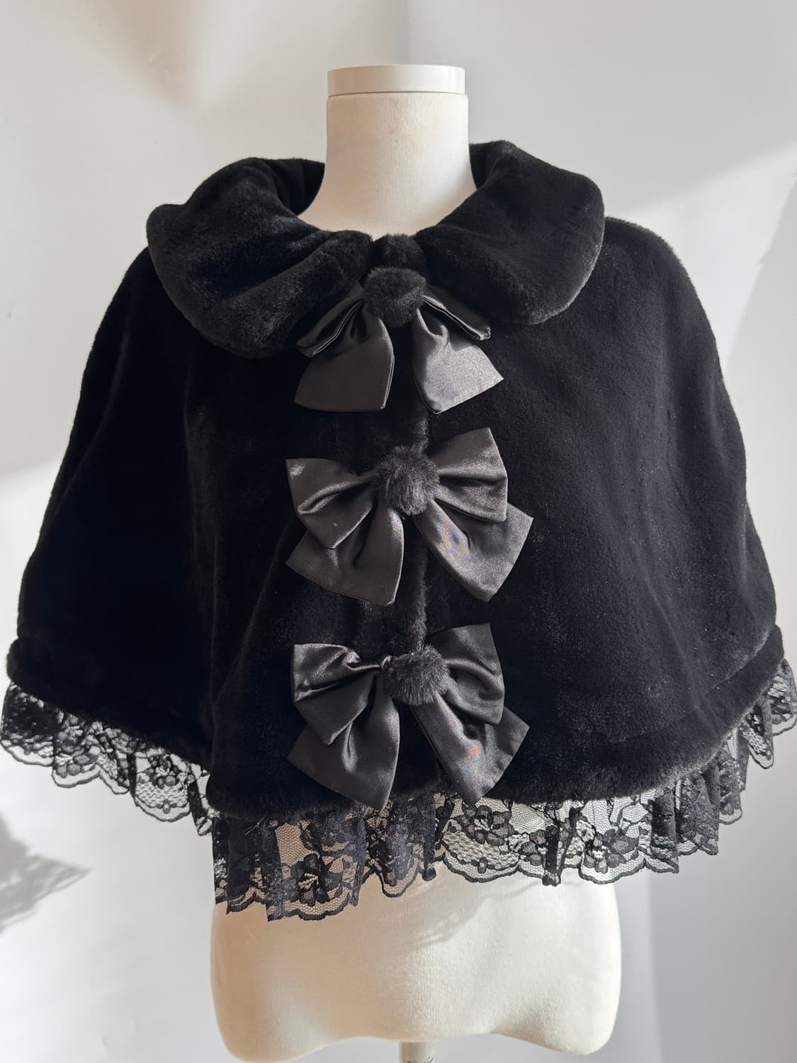 앙크루즈 히메갸루 코갸루 양산형 지뢰계 퍼 케이프 판초  상품이미지1