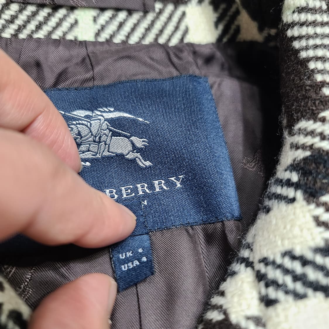 버버리 노바체크 울 롱코트[XS] 상품이미지4