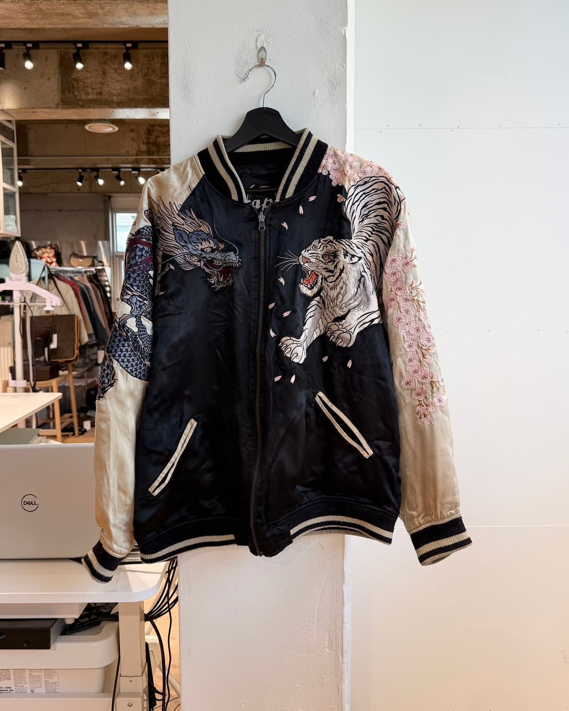 카라쿠리 타마시 자수 리버시블 스카쟌 자켓  상품이미지2