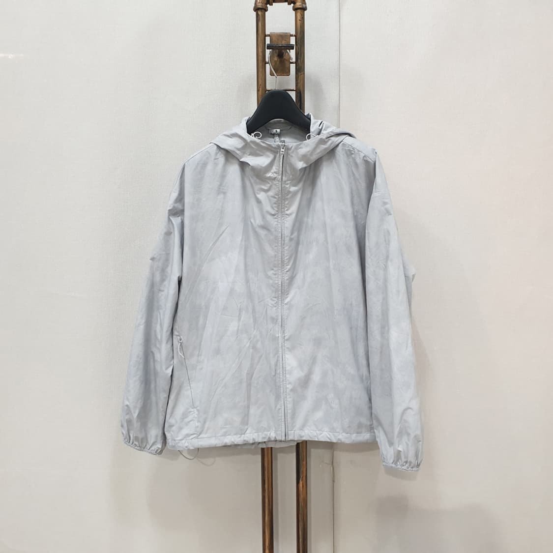 유니클로 여성 포켓터블 UV 바람막이 자켓 M 상품이미지1