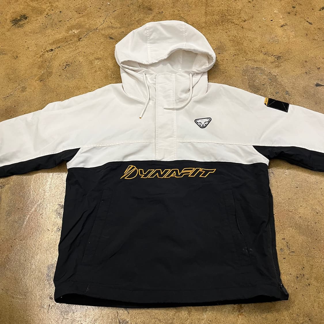 [정품/S,90] 다이나핏 그루브 바람막이 아노락 b16 상품이미지3