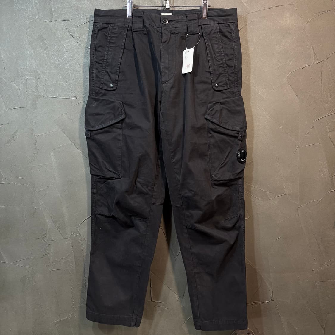 [46] C.P.company 씨피 컴퍼니 루즈핏 치노 카고 팬츠 상품이미지1