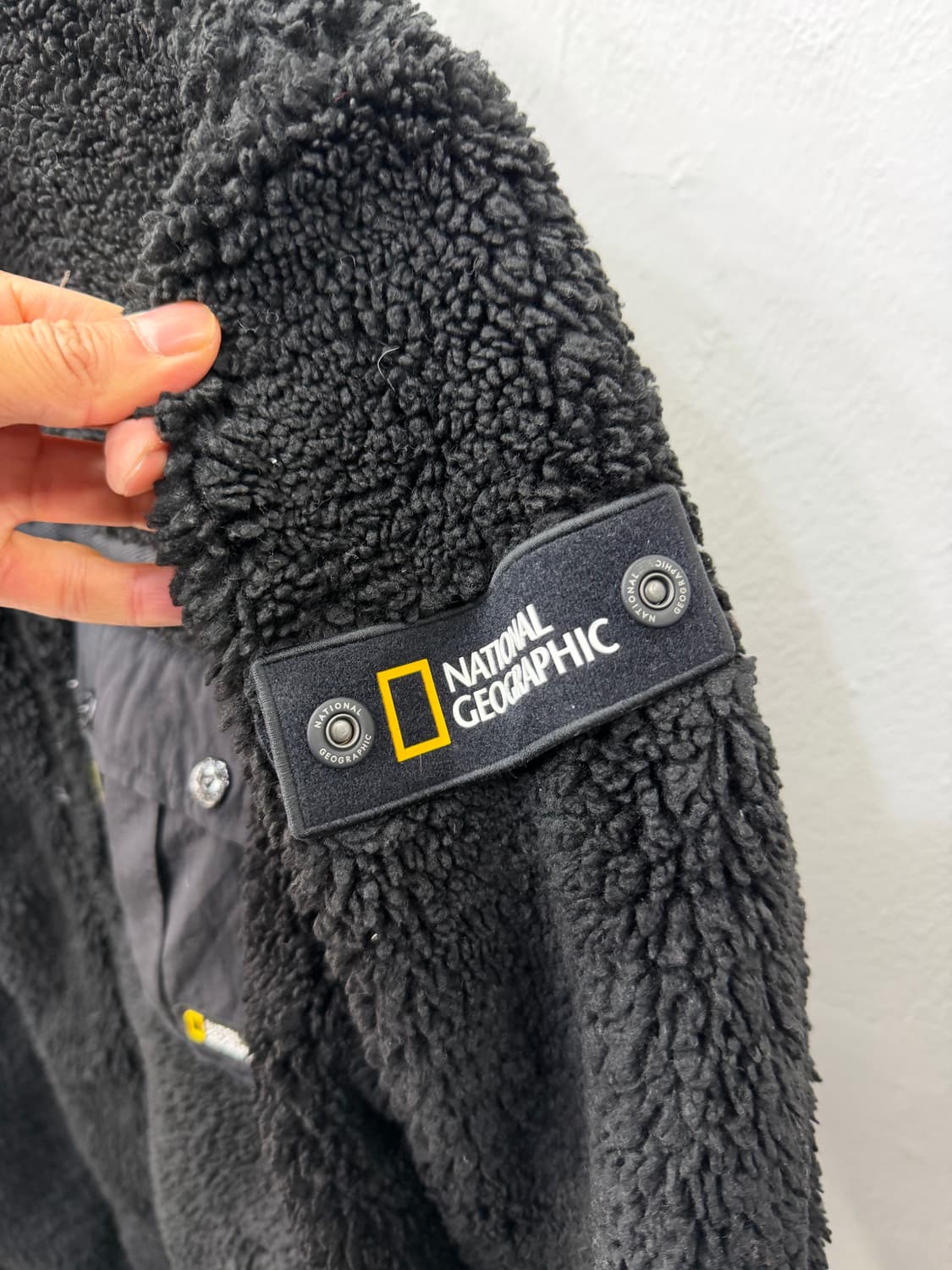 정품) 내셔널지오그래픽 검정 오버핏 뽀글이 플리스 M 상품이미지4